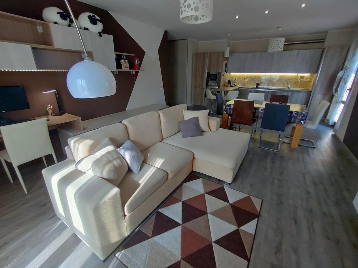 Appartamento Chentre En Ville - A 2 Passi Dal Centro - Parcheggio Gratuito - Cir-Vda-Aosta-0073 외부 사진