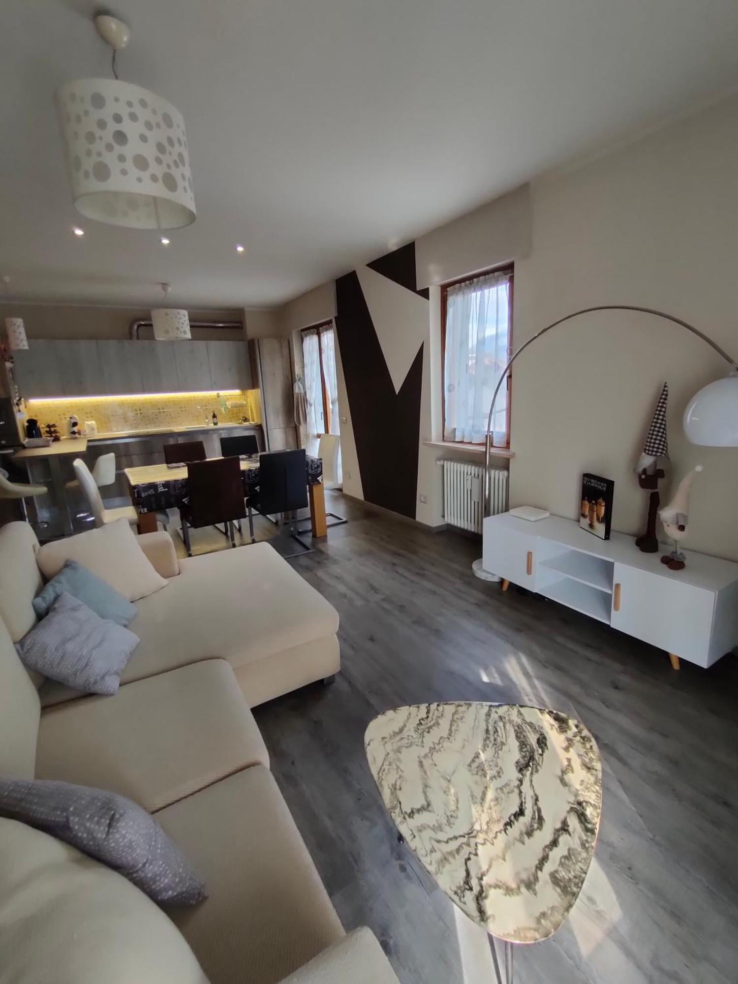 Appartamento Chentre En Ville - A 2 Passi Dal Centro - Parcheggio Gratuito - Cir-Vda-Aosta-0073 외부 사진